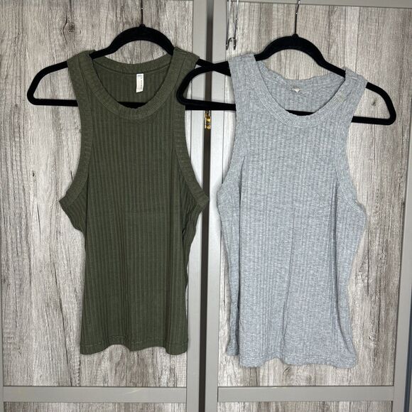Lot of 2 Free People Movement Womens Tank Tops Gray and Green Ribbed Size L - Picture 1 of 8